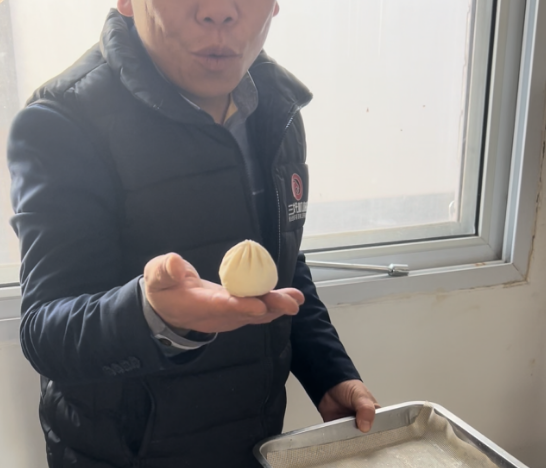 包子機(jī)怎么做小籠包 包子機(jī)怎么做小籠包